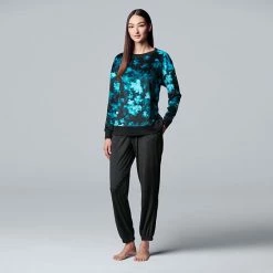 Petite Simply Vera Vera Wang Velour Pajama Top And Banded Bottom Pajama Pants Sleep Set Pink Plaid -Simply Vera Vera Wang STORE unnamed file 1210