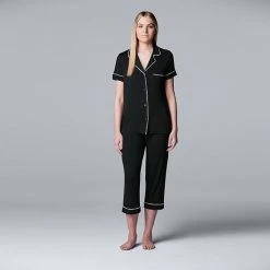 Women's Simply Vera Vera Wang Basic Luxury Notch Collar Pajama Shirt & Pajama Capris Set Black 5 Women's Simply Vera Vera Wang Basic Luxury Notch Collar Pajama Shirt & Pajama Capris Set Black -Simply Vera Vera Wang STORE unnamed file 1398