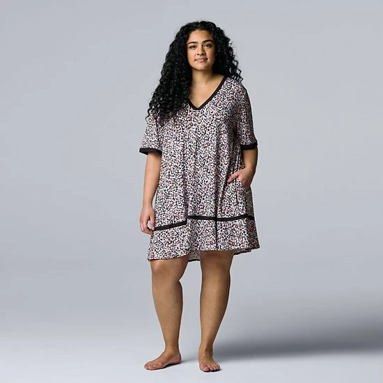 Plus Size Simply Vera Vera Wang Cozy Short Sleeve Sleepshirt Black Floral 4 Plus Size Simply Vera Vera Wang Cozy Short Sleeve Sleepshirt Black Floral - Image 4