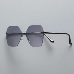 Simply Vera Vera Wang Gomez 63mm Geo-Square Sunglasses