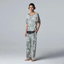 Women's Simply Vera Vera Wang Cozy Short Sleeve Pajama Top & Pajama Pants Sleep Set Black Animal Print 9 Women's Simply Vera Vera Wang Cozy Short Sleeve Pajama Top & Pajama Pants Sleep Set Black Animal Print -Simply Vera Vera Wang STORE unnamed file 439